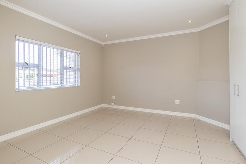 3 Bedroom Property for Sale in Heathfield Western Cape